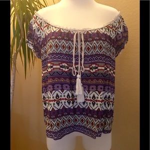 Sweet Claire - Tribal on/off-shoulder top