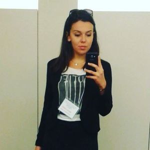 Meet your Posher, Amina