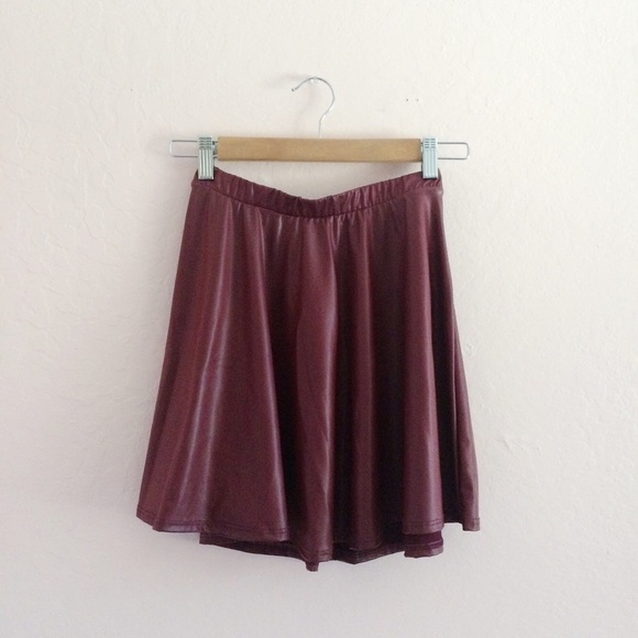 f21 maroon pleather skater skirt
