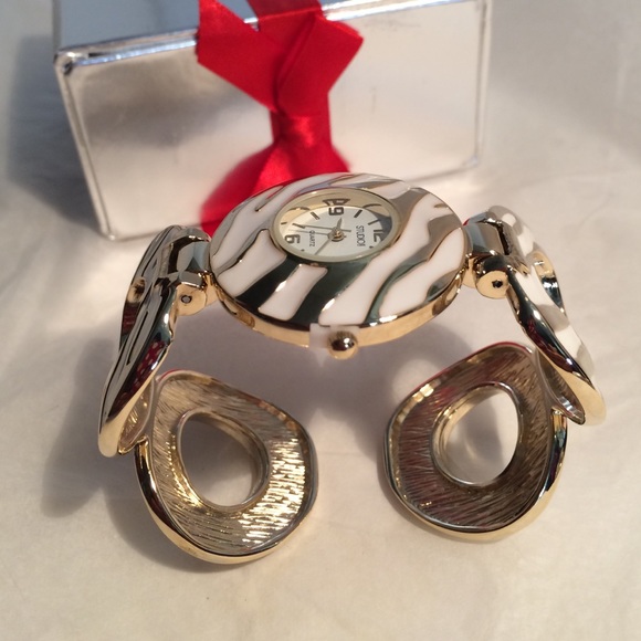 Reduced!! New watch bracelet. Studio Quartz - Picture 2 of 4