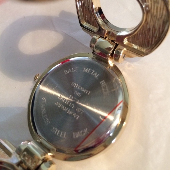 Reduced!! New watch bracelet. Studio Quartz - Picture 3 of 4