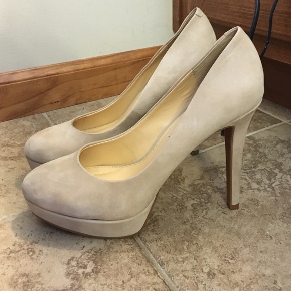 Gianni Bini Suede Pumps