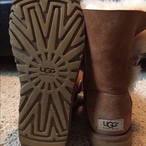 Bailey Button Uggs