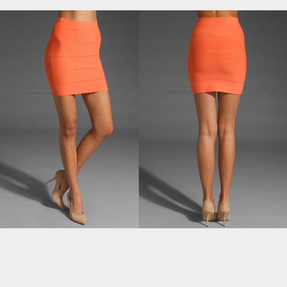 PRiCE DROP!!! NWT Bcbg Bandage Skirt