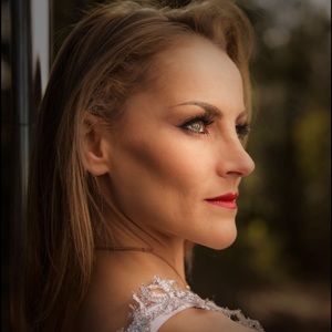 Meet your Posher, Albena