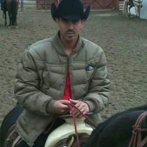 Meet your Posher, Luis