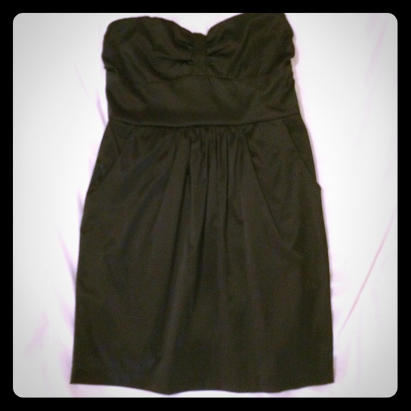 Satin strapless LBD with pockets