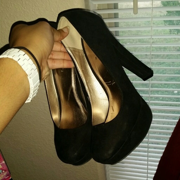 ❌BUNDLED❌Black Round toe pumps - Picture 2 of 4