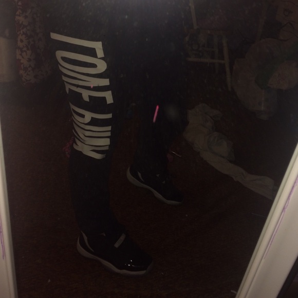 VS sweatpants size X-S
