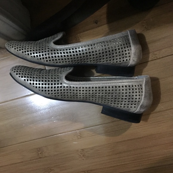 Gold flats - Picture 4 of 4