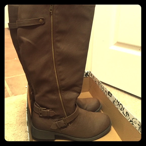 Brown Winter Boots