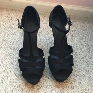 Forever 21 strapped heels