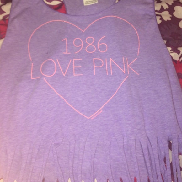 VS shirt size S
