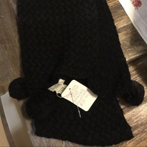 BNWT Kate Spade Luxe Knit Scarf - Black