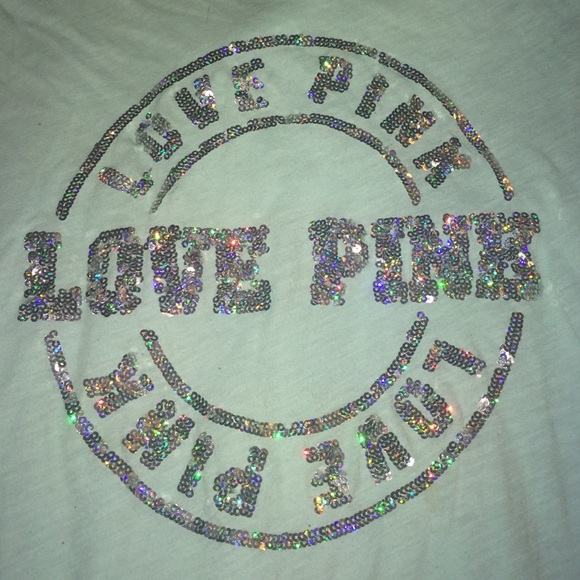 Vs shirt size xs