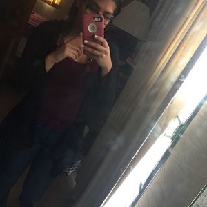 Meet your Posher, Ernestina