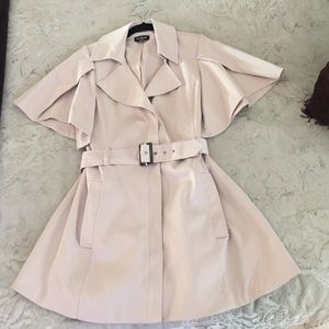 Gorgeous short sleeve trench coat