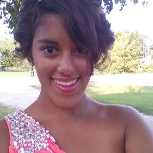 Meet your Posher, Kassi