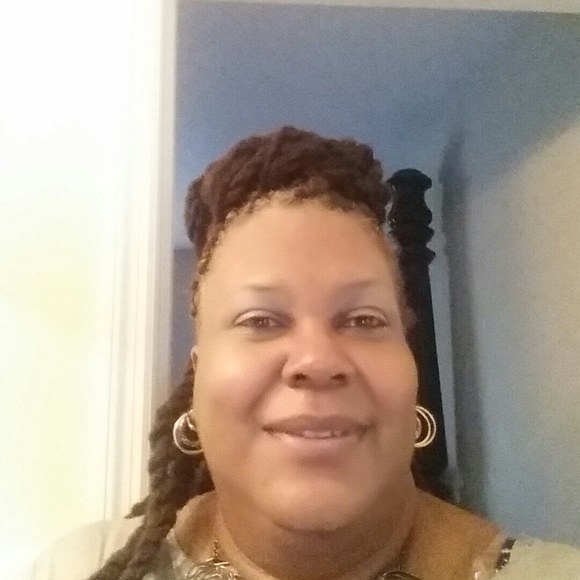 Meet your Posher, Gail - Picture 1 of 1