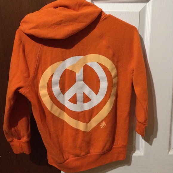 Quarter sleeve VS hoodie - Picture 2 of 4