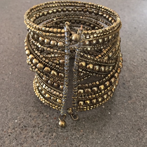 Beaded cuff - Picture 2 of 3