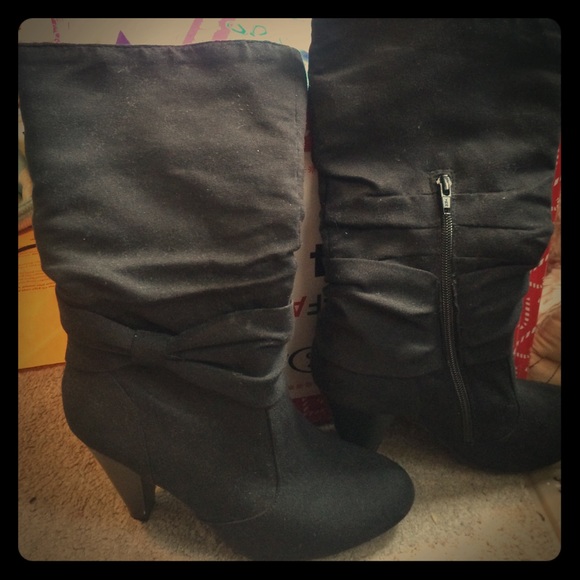 Black Heeled booties! - Picture 1 of 1