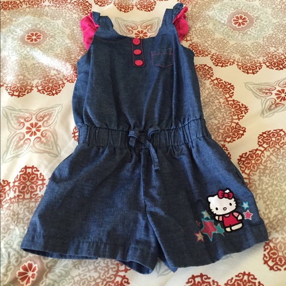 NWOT HELLO KITTY TODDLER ROMPER
