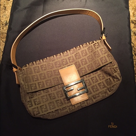 FENDI Handbags - FENDI shoulder bag