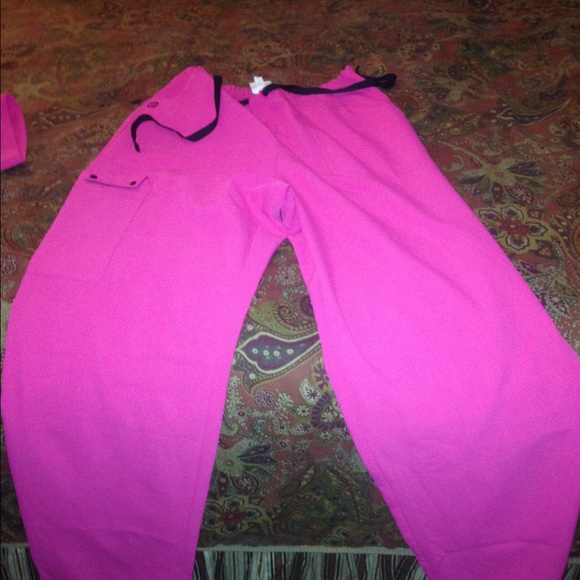 Scrub set - Picture 2 of 2