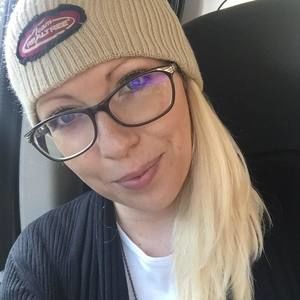 Meet your Posher, Jenn