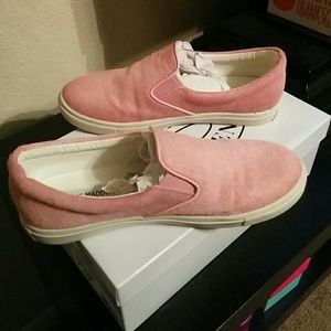 Steve Madden Ecentric Pink Pony Sneakers