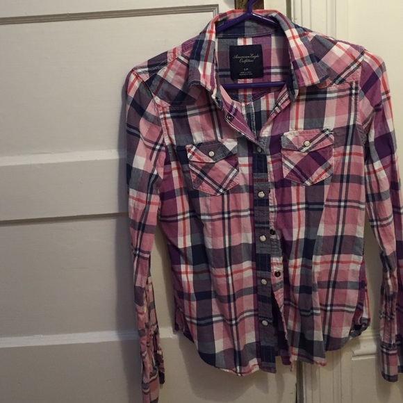 American Eagle plaid flannel shirt - Picture 1 of 4