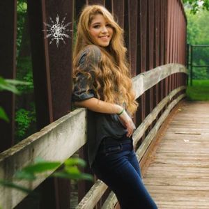 Meet your Posher, Annie