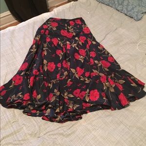 Long floral salsa skirt