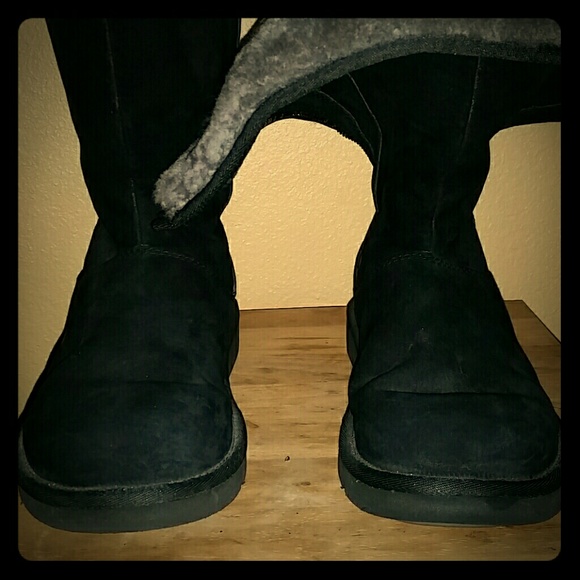 UGG Shoes - Black UGG boots