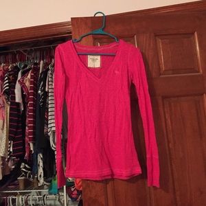 Pink Abercrombie & Fitch V-necked tee