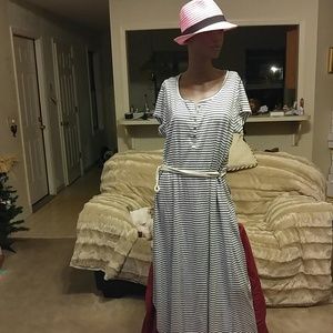 Navy and white cute 'sailor" motif dress.