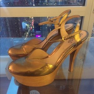 Gucci  Wooden Platform Heels