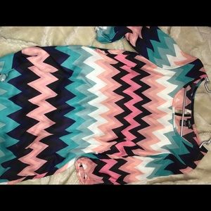 chevron print dress/long top.