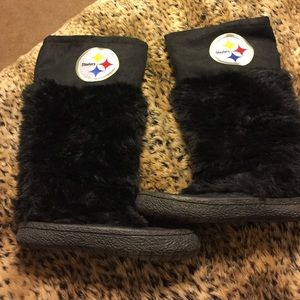 Fuzzy steelers boots!!!