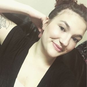 Meet your Posher, Abigail