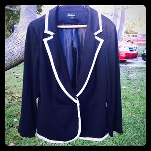 Polyester/ cotton tuxedo jacket