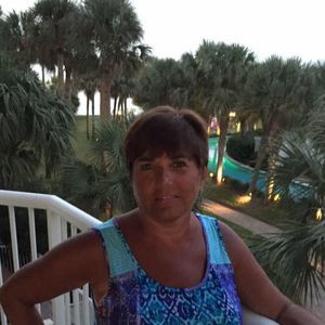 Meet your Posher, Debbie