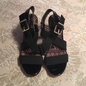 Jessica Simpson size 7