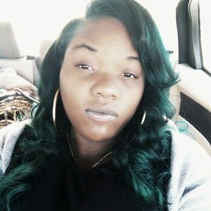 Meet your Posher, Lala