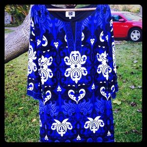 Beautiful print shift dress