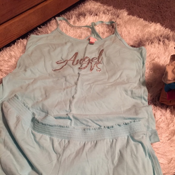 Victoria Secrets pjs size large