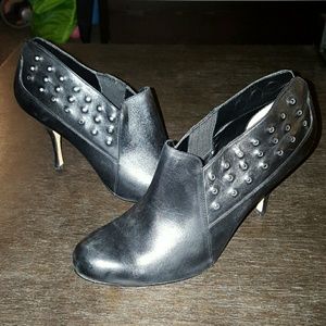 Max Studio Raven Booties
