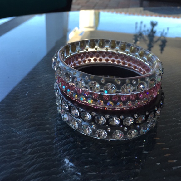 Bracelets - Picture 2 of 3