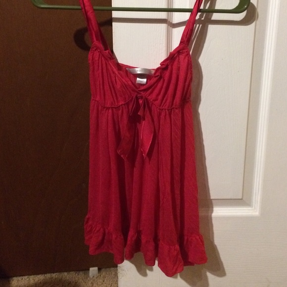 Lingerie - Picture 2 of 3